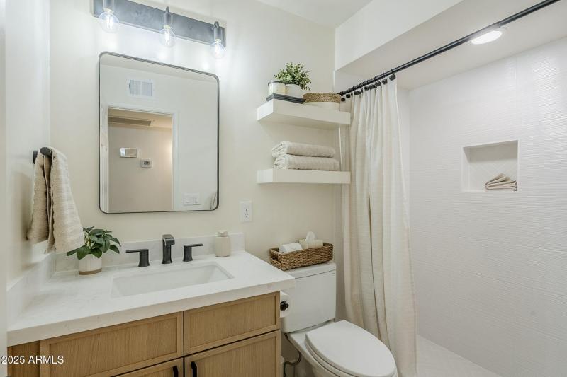 32-web-or-mls-Lockwood-20