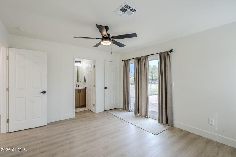 44-web-or-mls-Lockwood-32