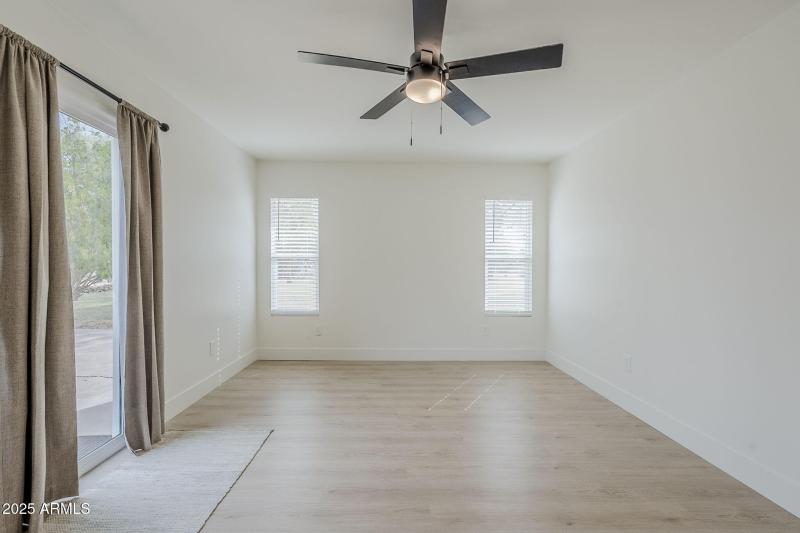 49-web-or-mls-Lockwood-37