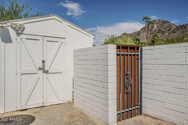 Shed