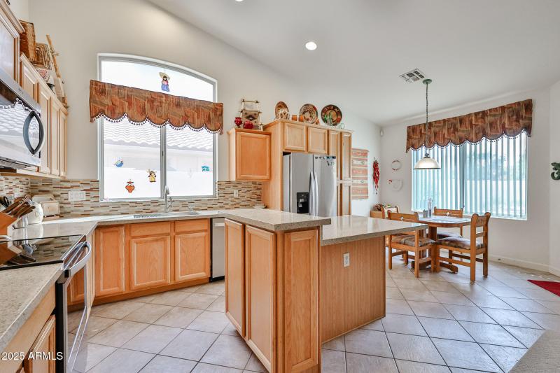Kitchen/Dining