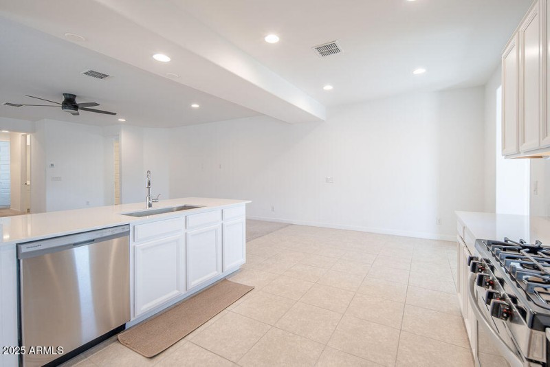 20250918_3740-S-65th-Ave_06