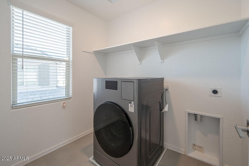 20250919_14118-W-Hackamore-Dr_15