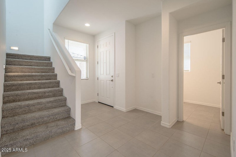 20250919_14118-W-Hackamore-Dr_17