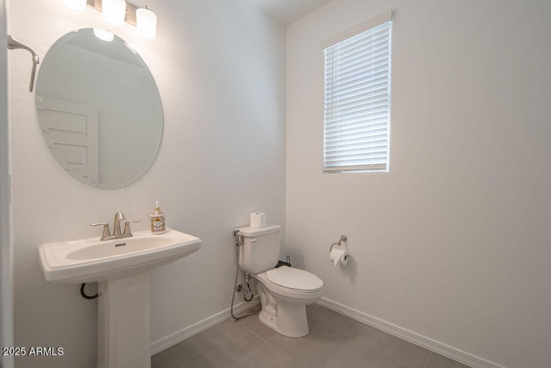 20250919_14118-W-Hackamore-Dr_18