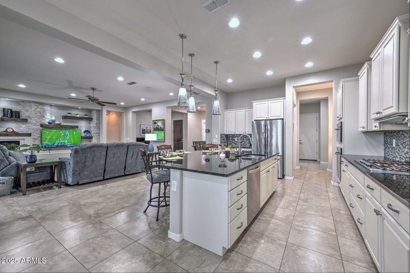 27162 W Behrend DR, Buckeye, AZ 85396