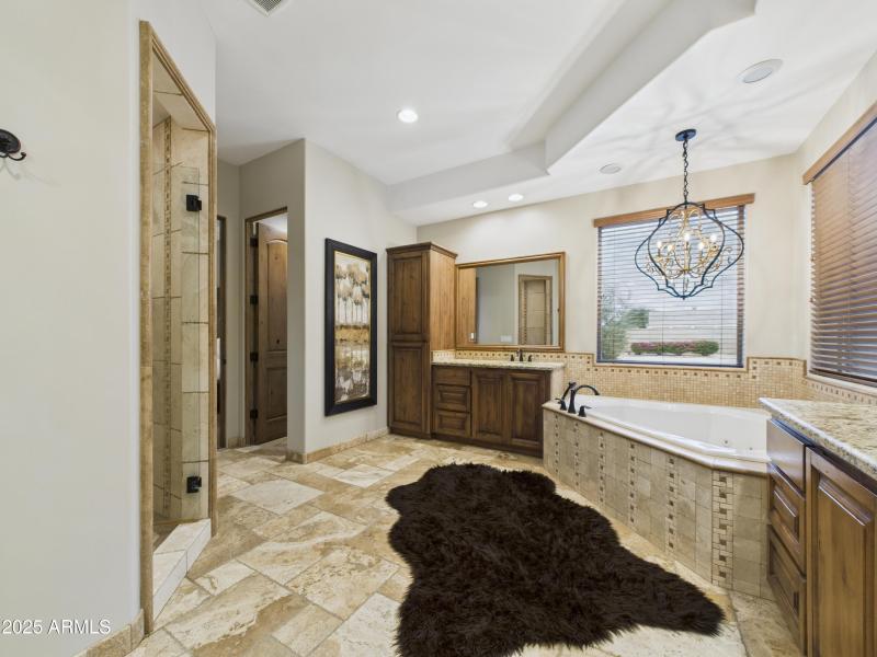 Main Bath (2)