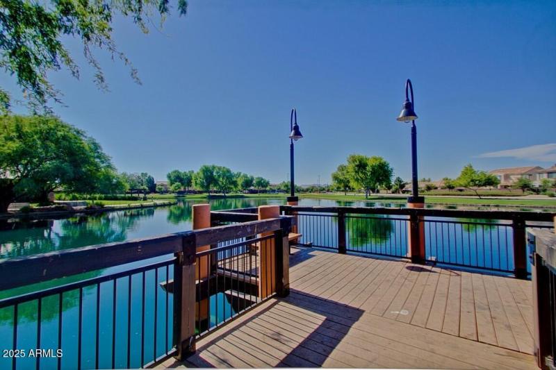 Dock
