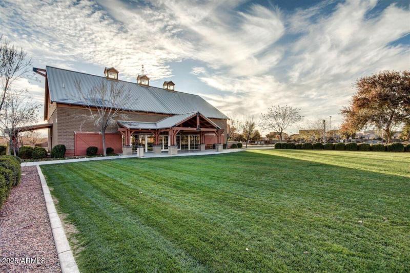Carriage House Lawn