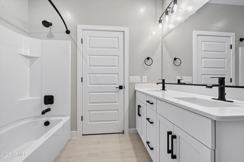 32-Bathroom