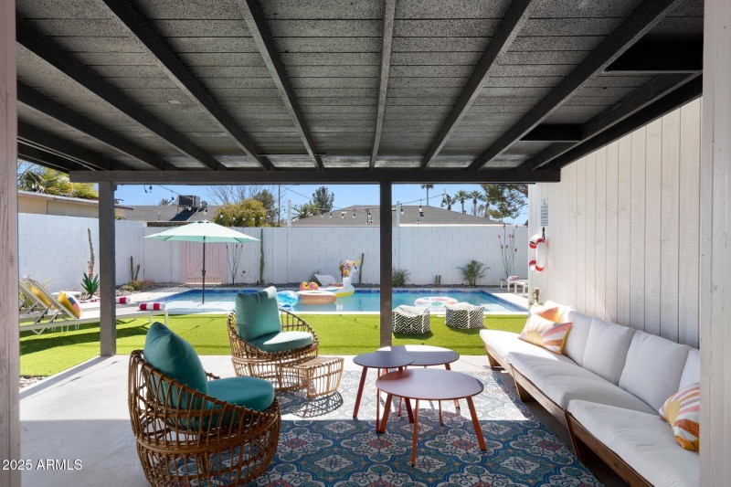 Oversized Patio