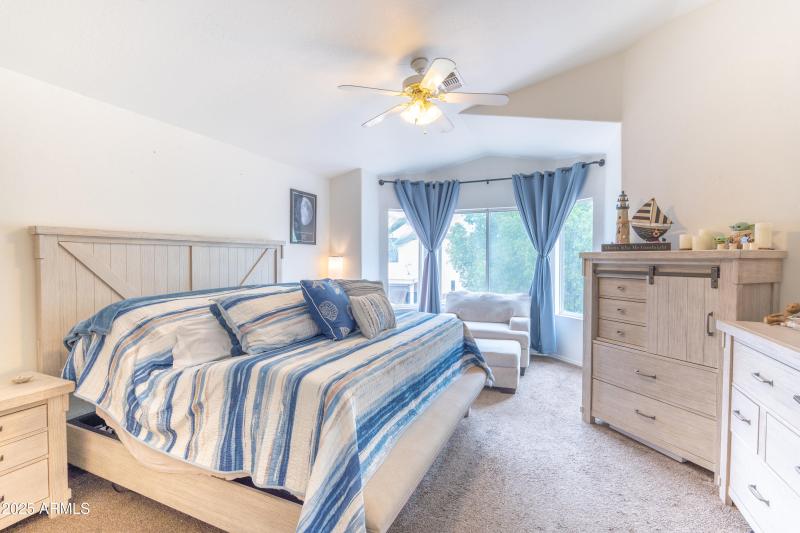 Master Bedroom (1)