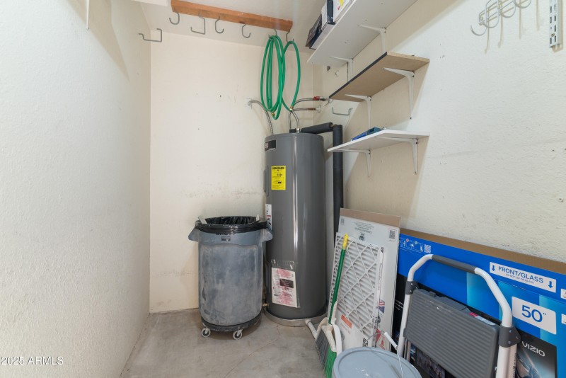 29_8787 e mountain view rd 2101-29