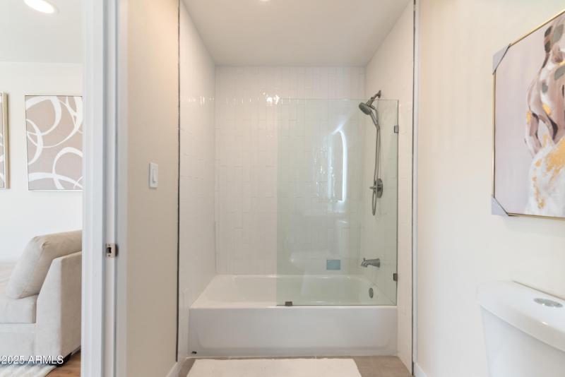 26_8787 e mountain view rd 2101-26