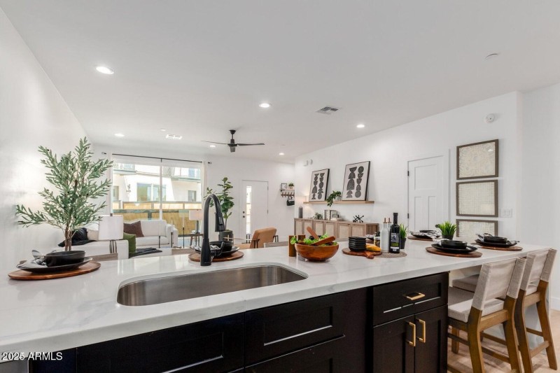 20241115200154889230000000-o