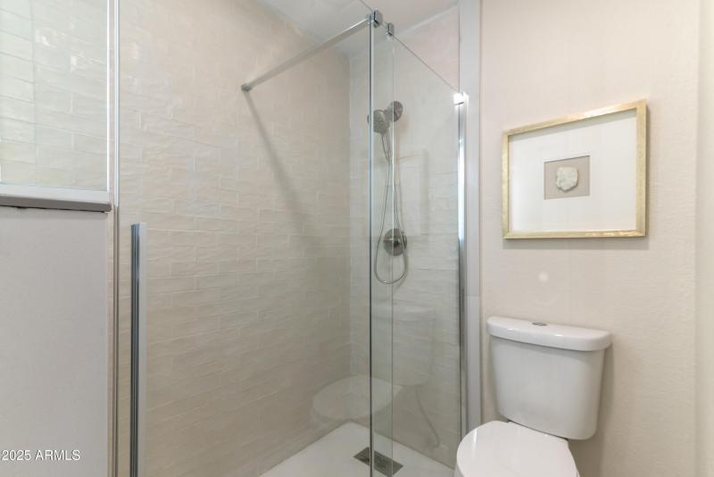 21_8787 e mountain view rd 2101-21