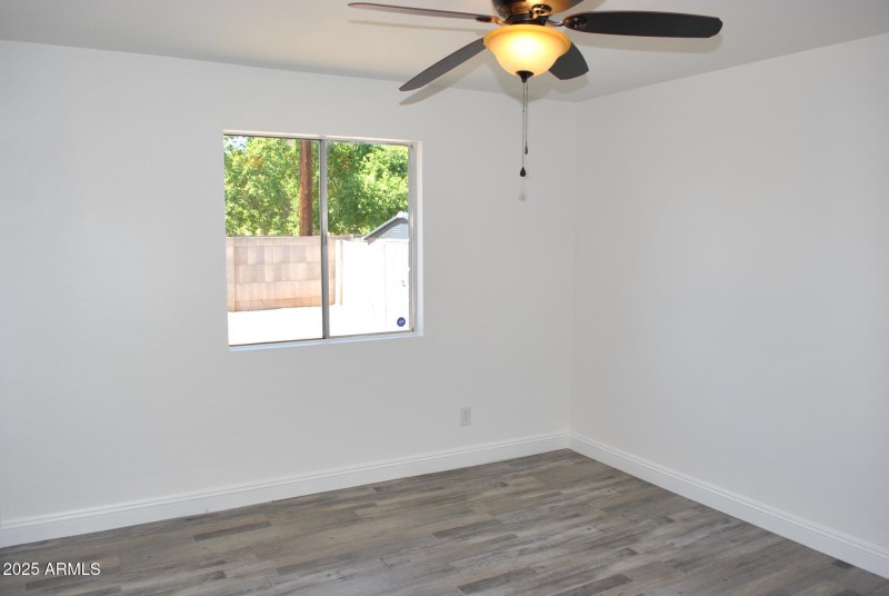 bedrom2