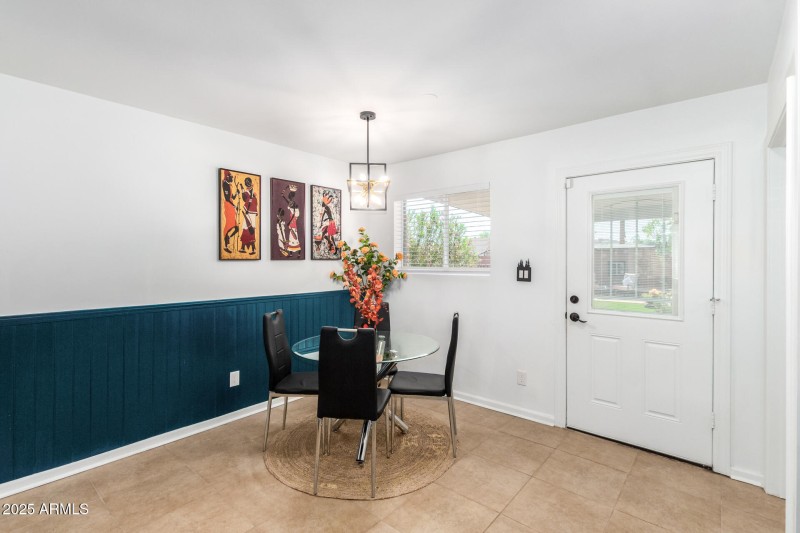 2201 E KINGS Avenue - Kitchen