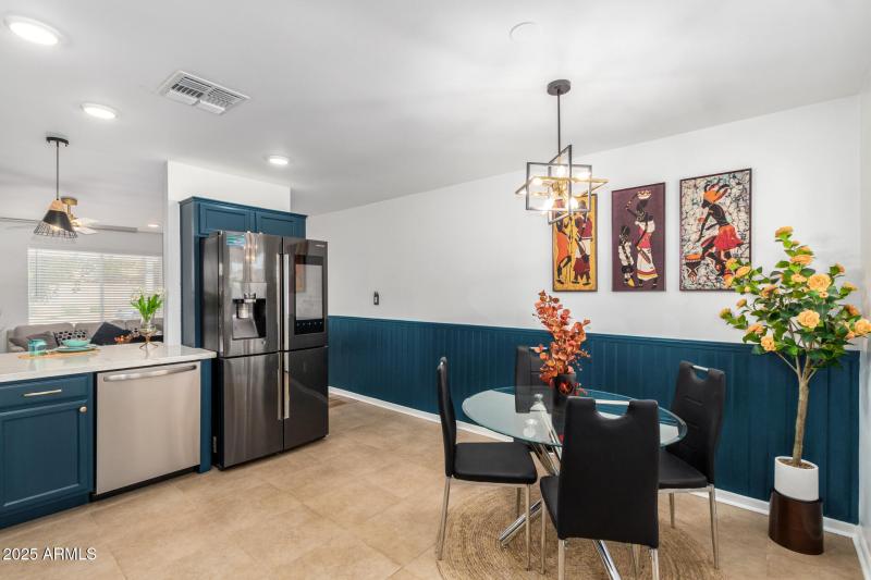 2201 E KINGS Avenue - Kitchen