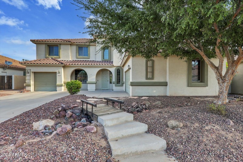 01-13616 W San Miguel Avenue-1
