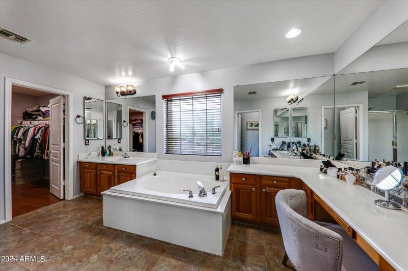 35-13616 W San Miguel Avenue-35