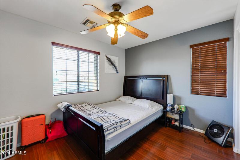 43-13616 W San Miguel Avenue-43
