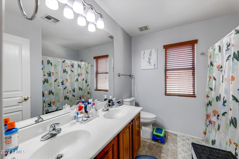 48-13616 W San Miguel Avenue-48