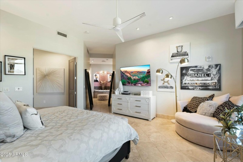 Primary bedroom 1
