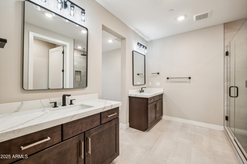 Primary Ensuite Bath