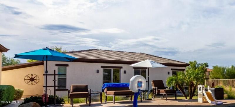 Casita Front
