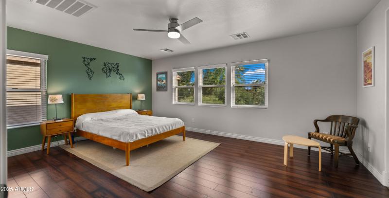 Primary Bedroom7