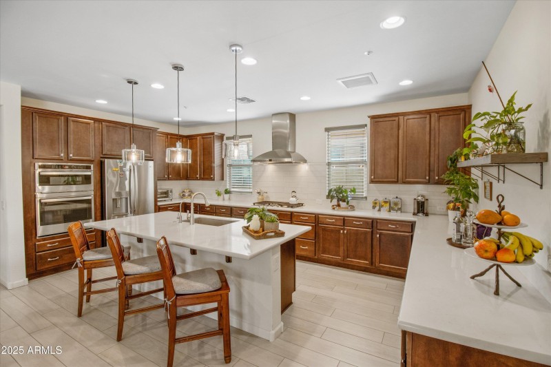 Chef's Kitchen with Island