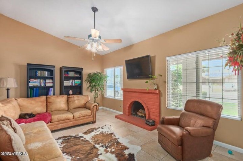 20220428073225908179000000-o