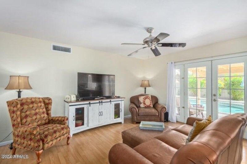 20220428073239548450000000-o