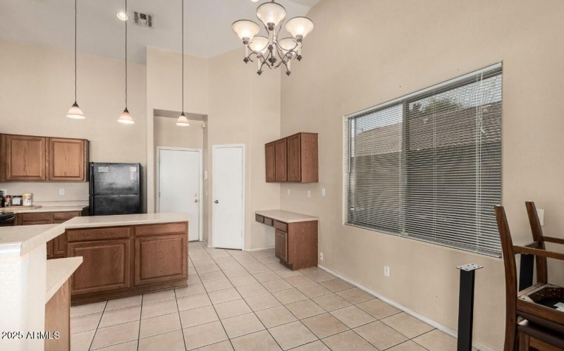 9A496432-17D5-4F9D-A621-BC54F6470C20_1_2