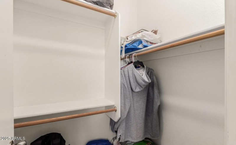 E249EE90-87A9-454F-818A-3D0773F8CE72_1_2