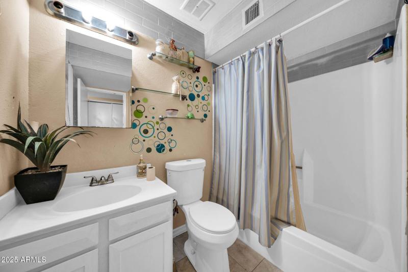 Primary bath