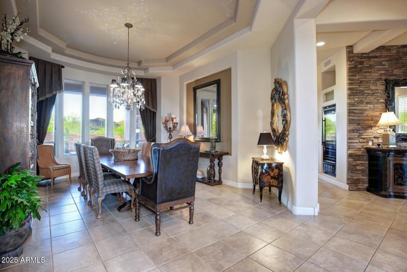 dinnin room