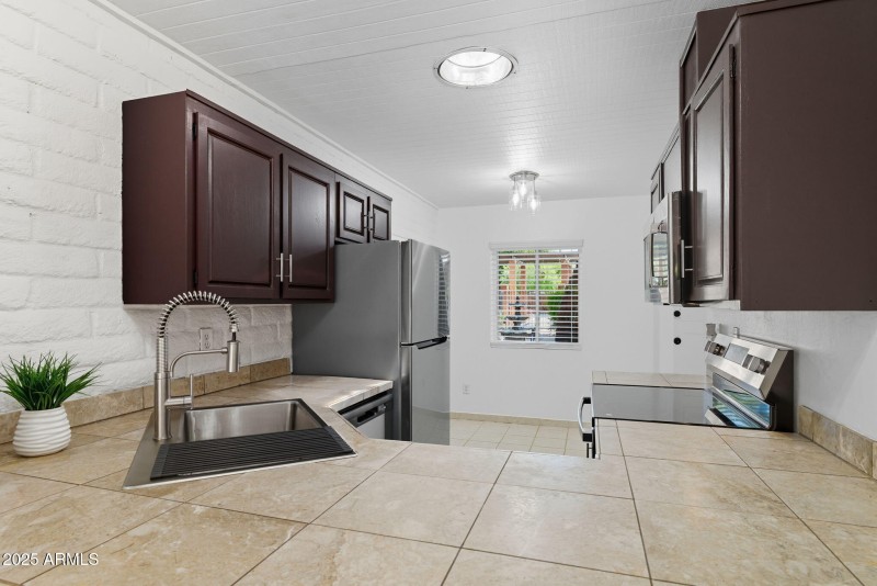 18-web-or-mls-3012-n-32nd-st-unit-36
