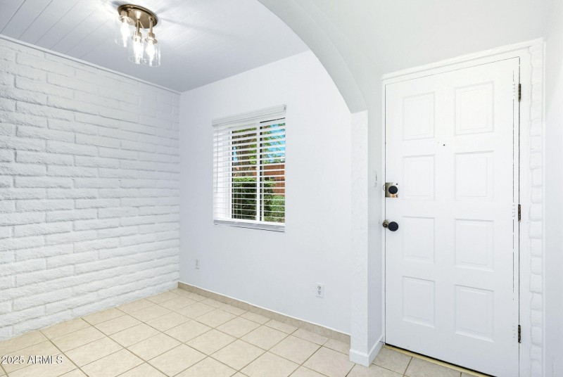 3-web-or-mls-3012-n-32nd-st-unit-36