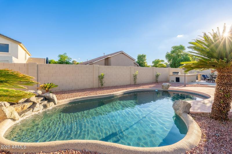 8809 W Hayward Ave - 41