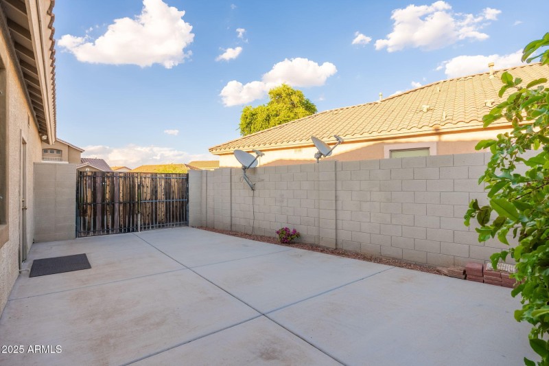 8809 W Hayward Ave - 43