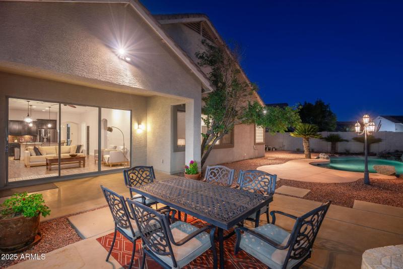 8809 W Hayward Ave - 52
