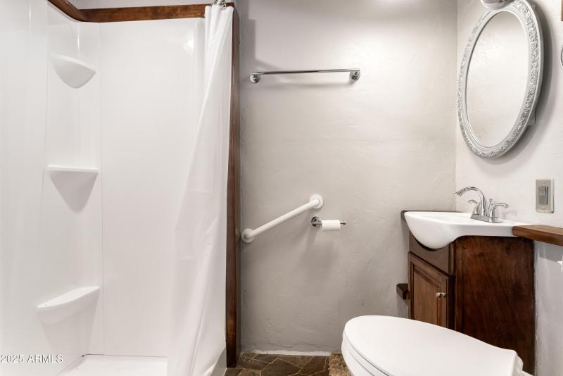 Bathroom connected to bedroom 2