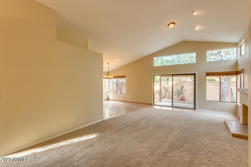 13. LIGHT AND BRIGHT LIVING ROOM