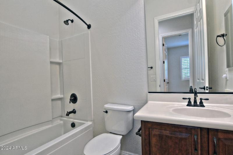 7167 W Merriweather Wy-large-033-021-Ful