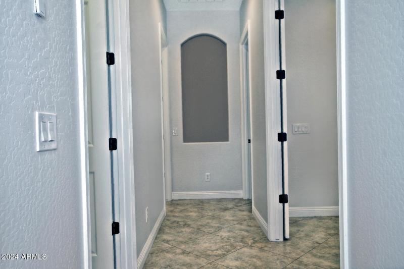 7167 W Merriweather Wy-large-034-024-Hal