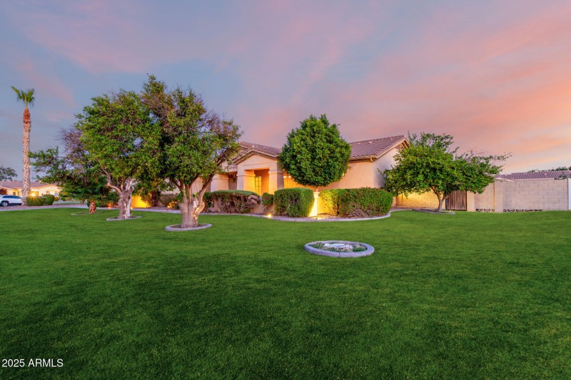 3531 E Norwood Circle