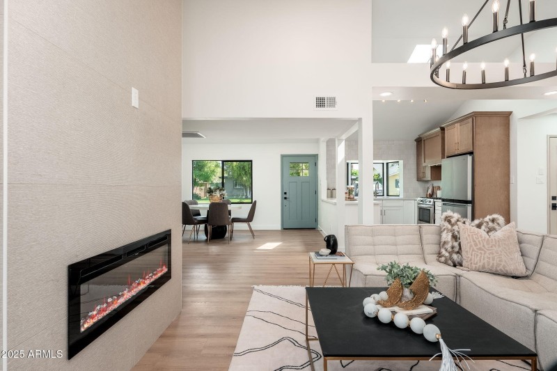 3417 E Montecito Ave - 08