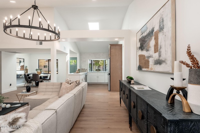 3417 E Montecito Ave - 10